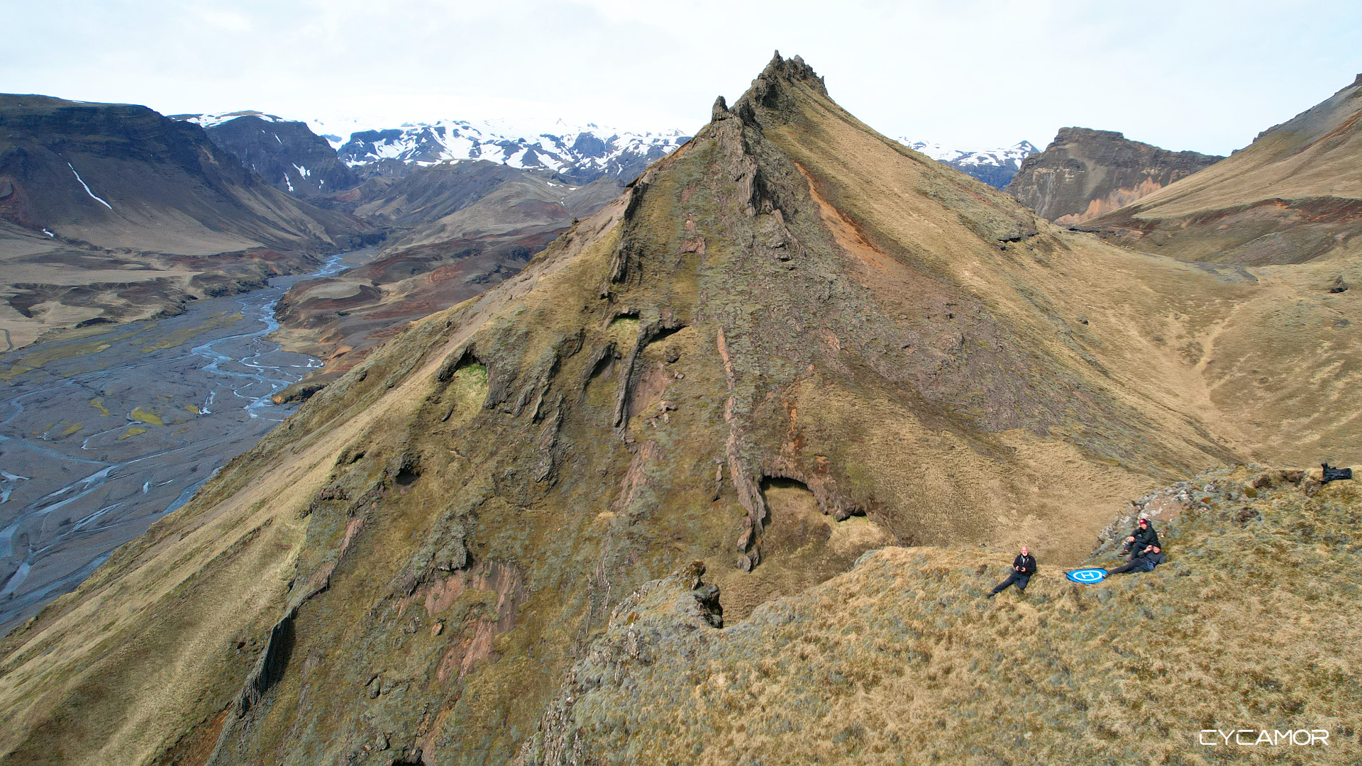 Hilltop />
										</div>
										<div class=